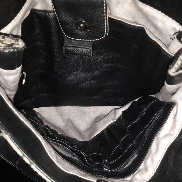 Kenneth Cole Tote - Picture 2 of 2